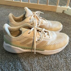 Adidas women’s golf shoes